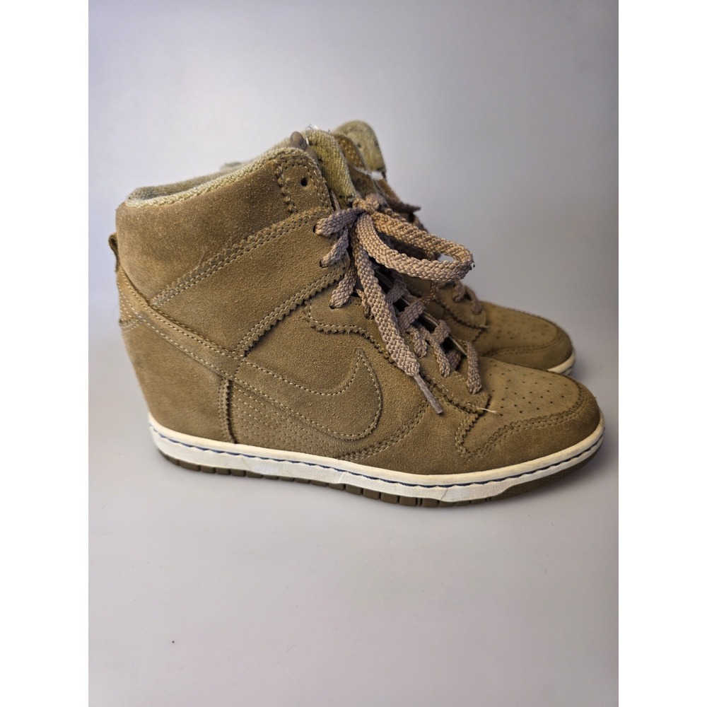 Nike Dunk Sky High Women 8 Khaki  Suede Hidden Wedge Sneakers 528899-201